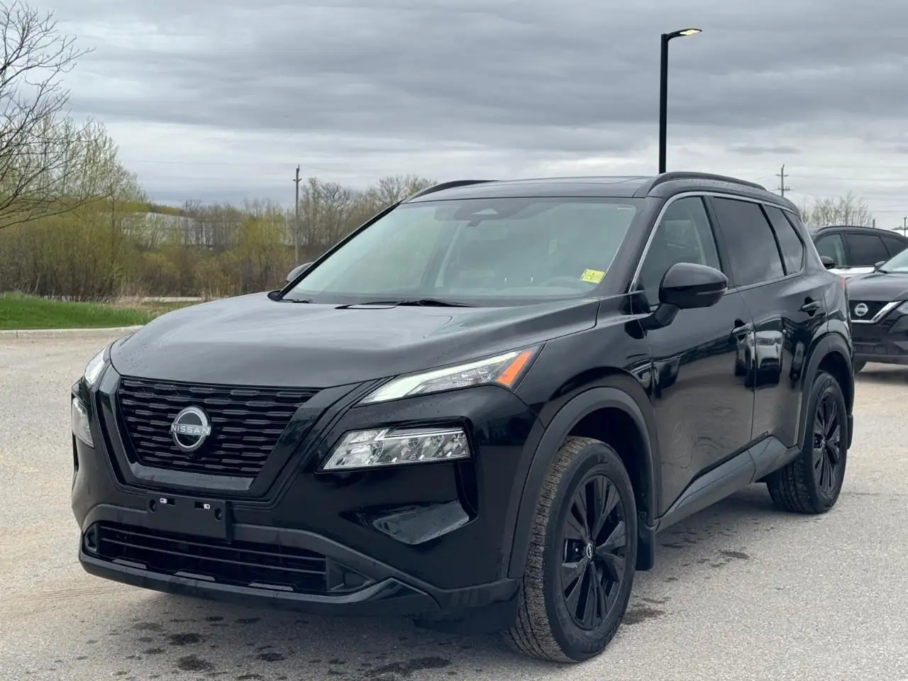 Nissan Rogue снимка Nissan Rogue