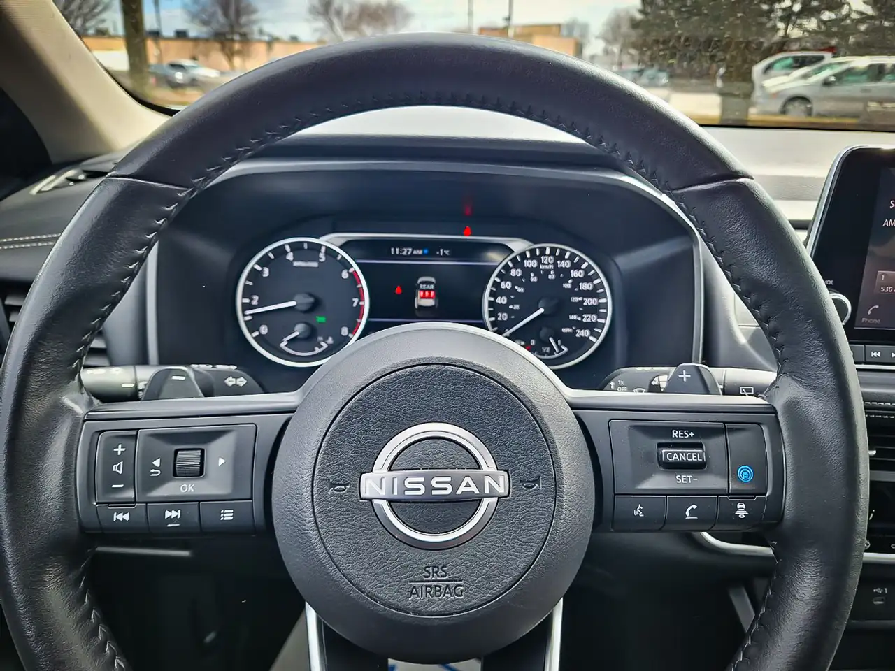 Nissan Rogue снимка Nissan Rogue