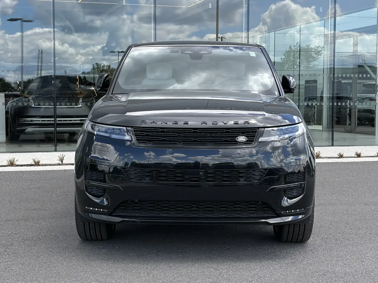 Land Rover Range Rover Sport photo Land Rover Range Rover Sport