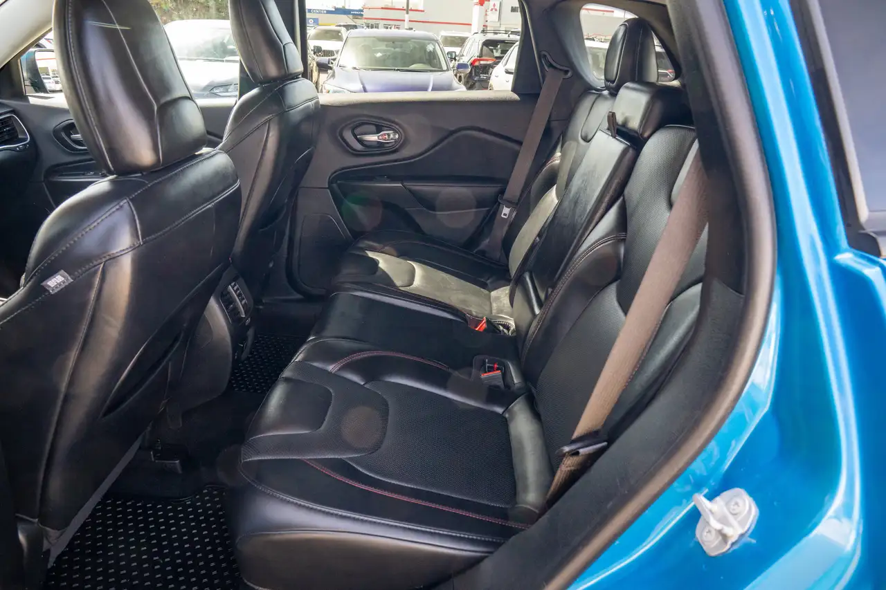Jeep Cherokee снимка Jeep Cherokee