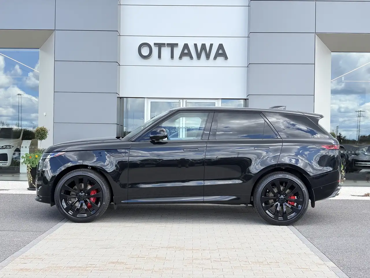 Land Rover Range Rover Sport photo Land Rover Range Rover Sport