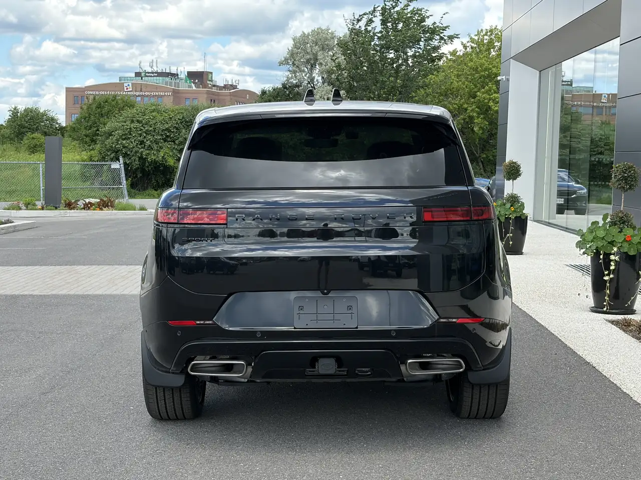 Land Rover Range Rover Sport photo Land Rover Range Rover Sport