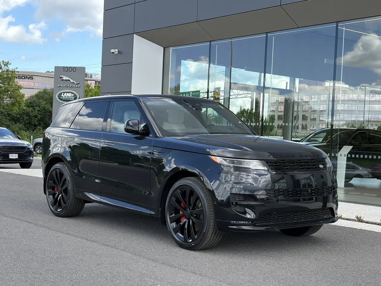Land Rover Range Rover Sport photo Land Rover Range Rover Sport