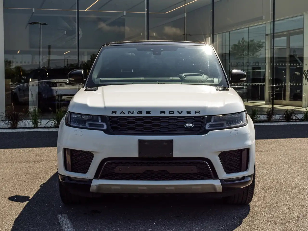 Land Rover Range Rover Sport photo Land Rover Range Rover Sport