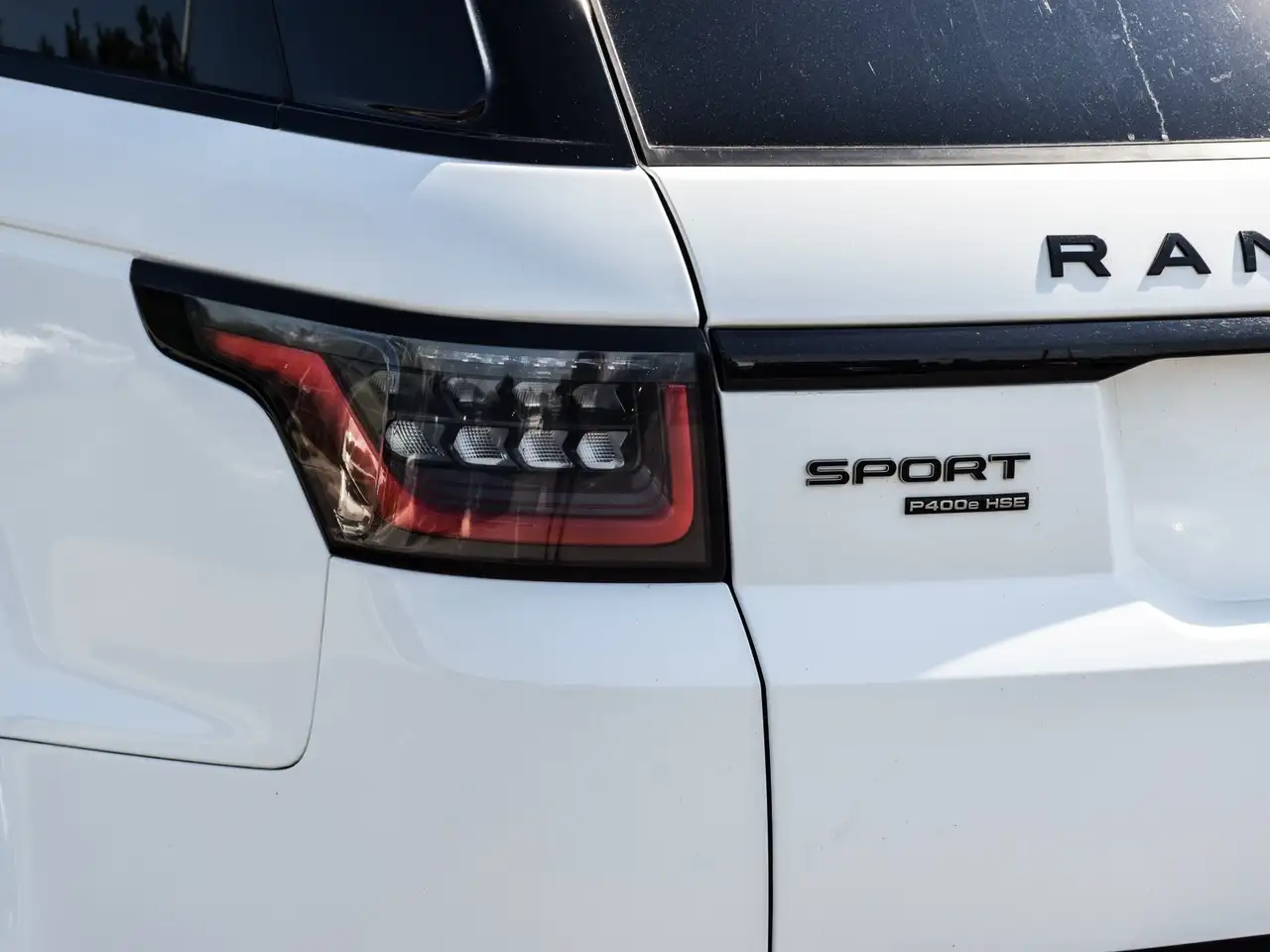 Land Rover Range Rover Sport photo Land Rover Range Rover Sport