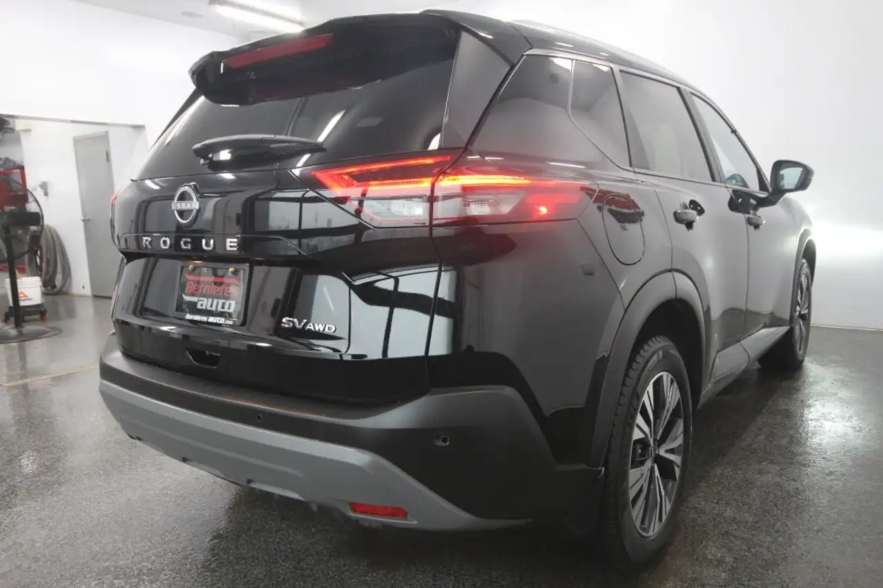 Nissan Rogue снимка Nissan Rogue