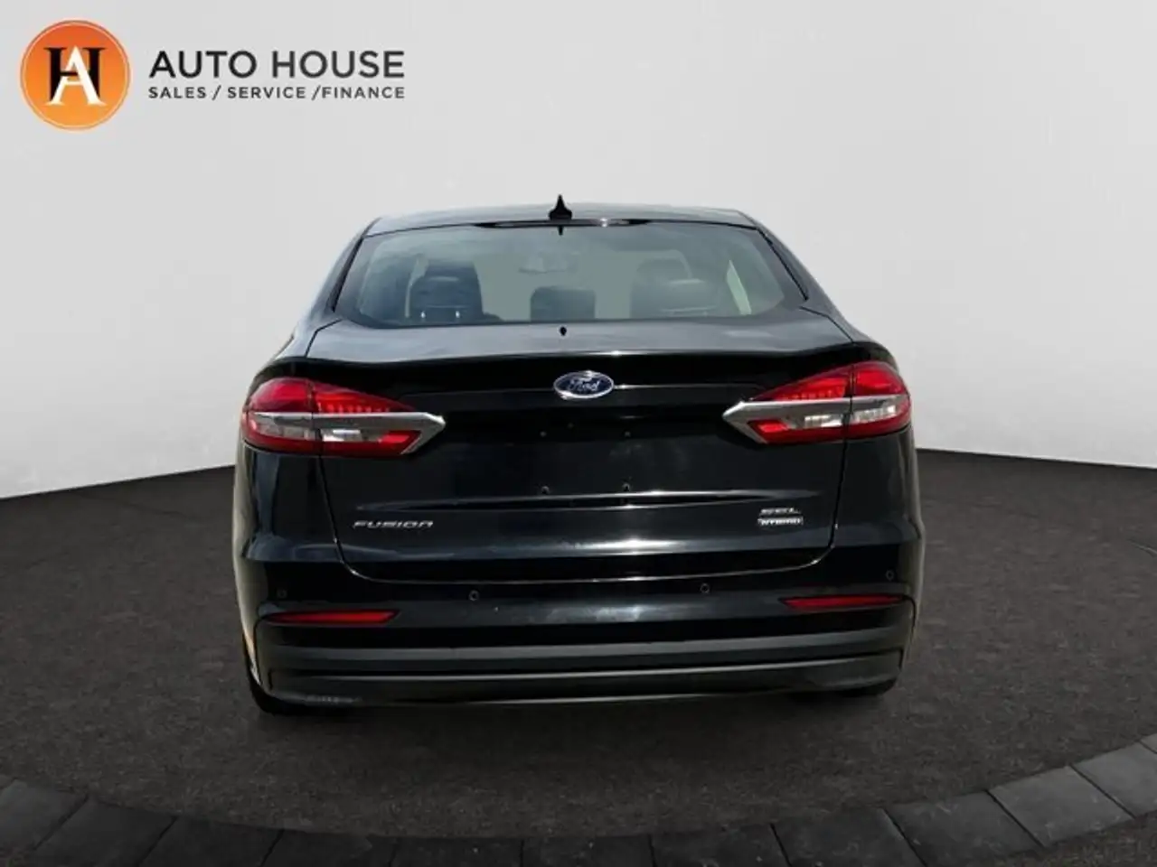 Ford Fusion Hybrid снимка Ford Fusion Hybrid