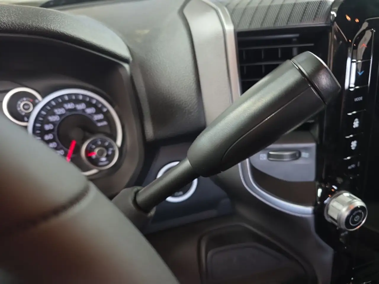 RAM 3500 photo RAM 3500