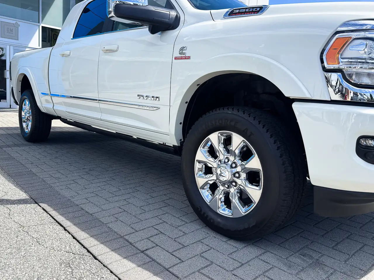 RAM 3500 photo RAM 3500
