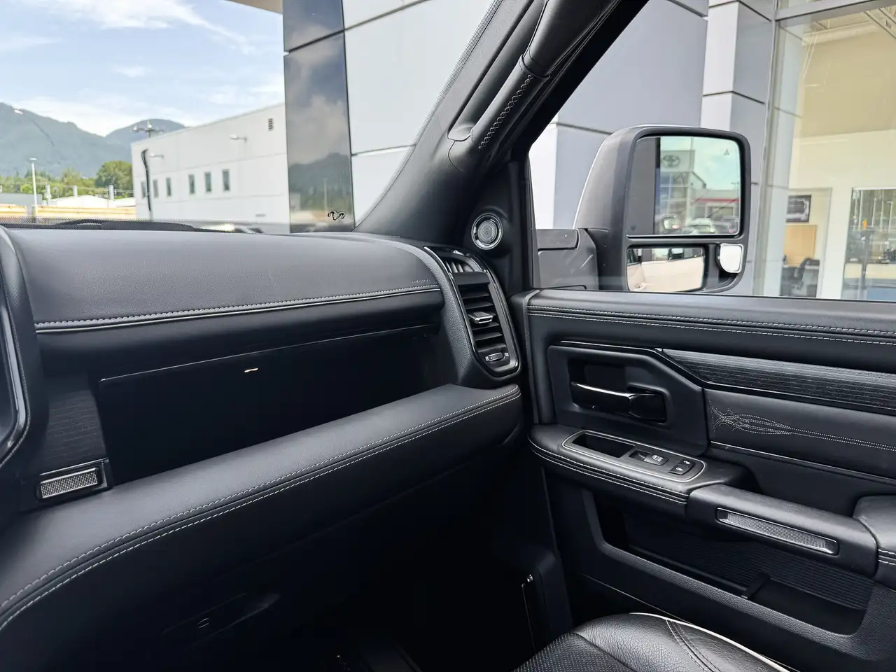 RAM 3500 photo RAM 3500