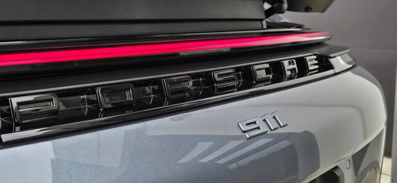 Porsche 911 снимка Porsche 911
