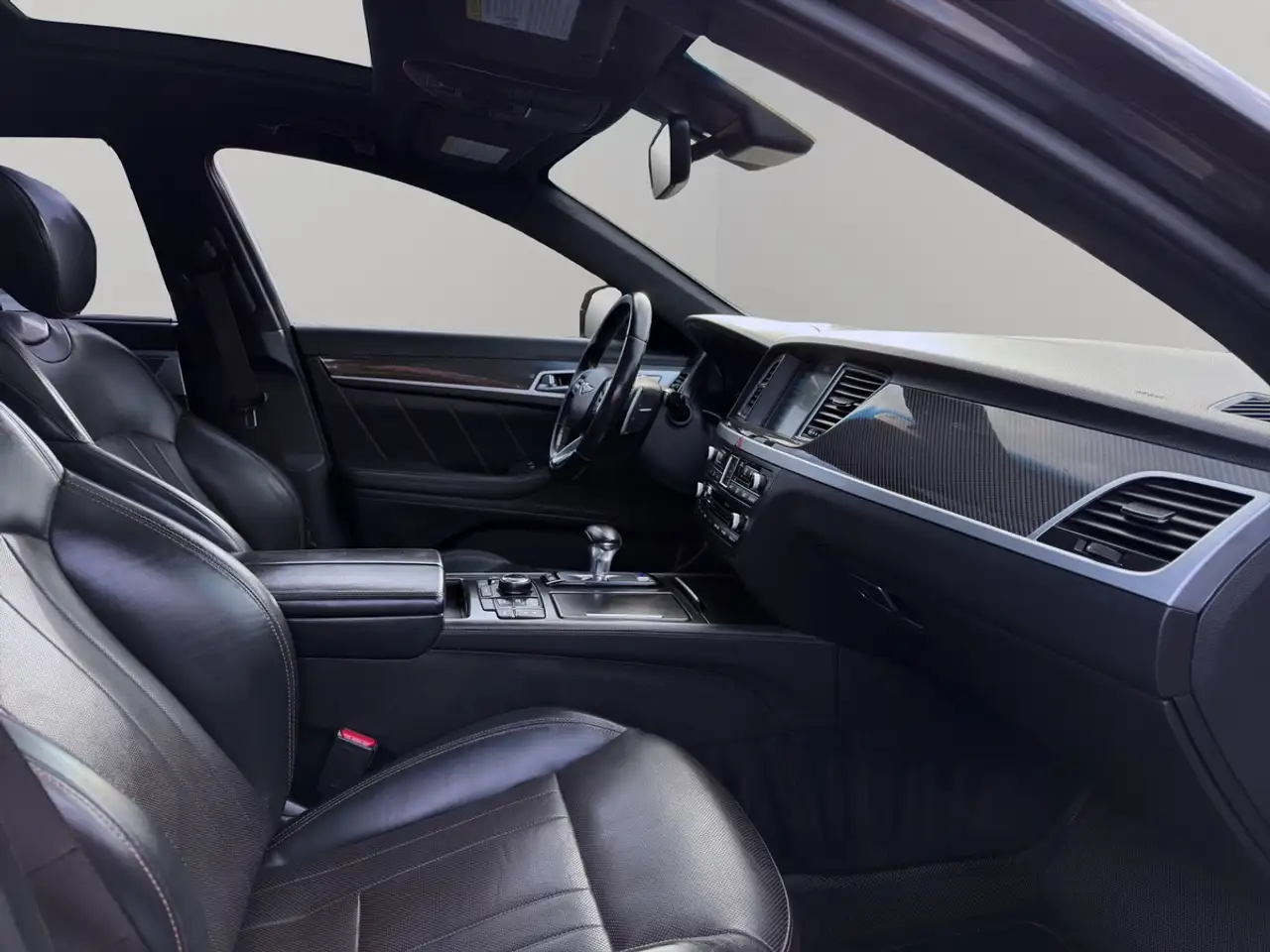 Genesis G80 снимка Genesis G80