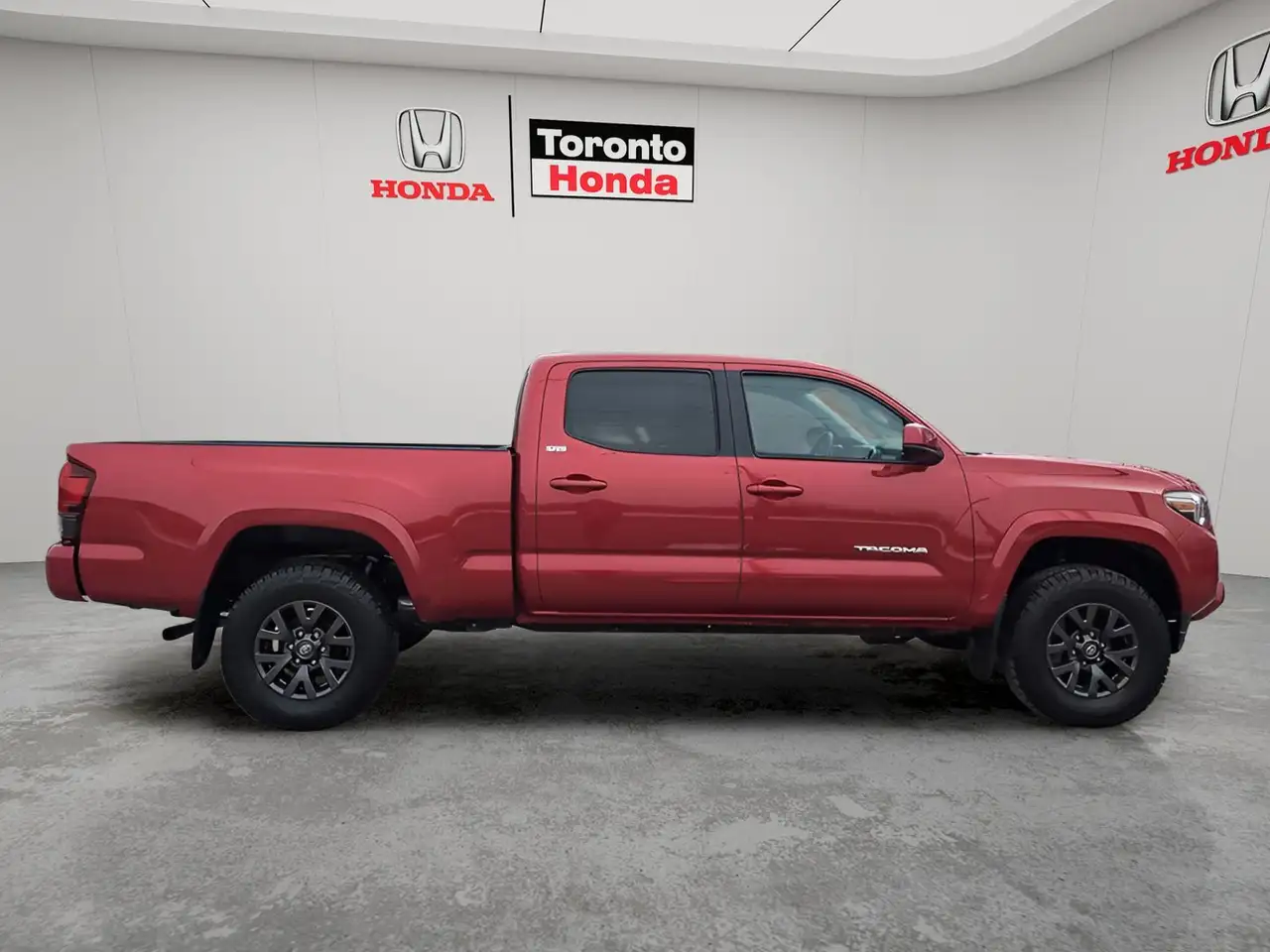 Toyota Tacoma снимка Toyota Tacoma