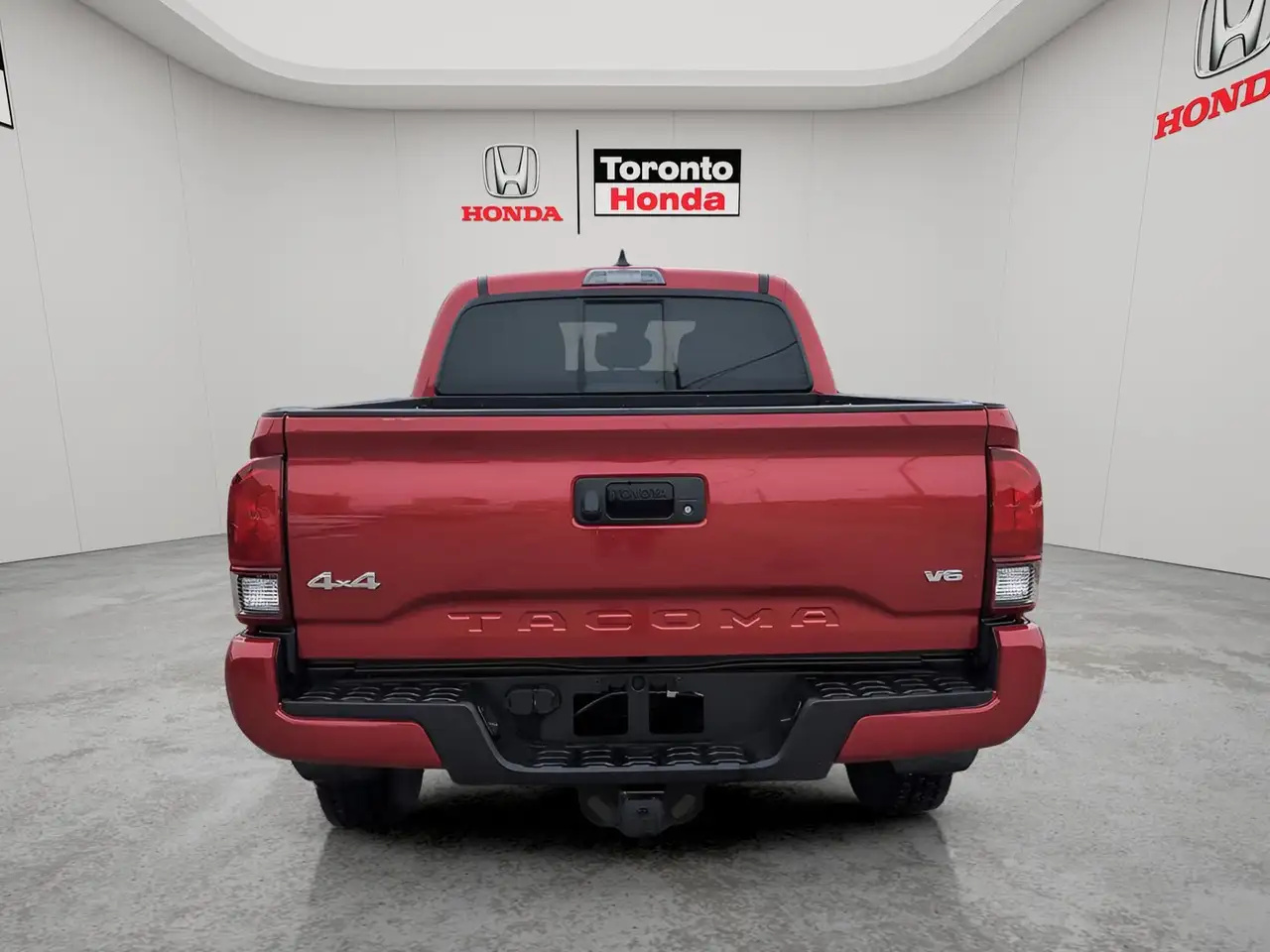 Toyota Tacoma снимка Toyota Tacoma