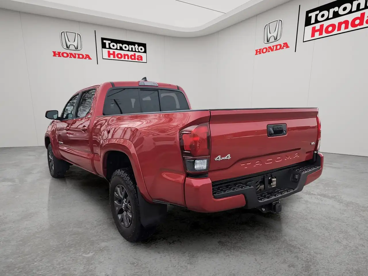 Toyota Tacoma снимка Toyota Tacoma