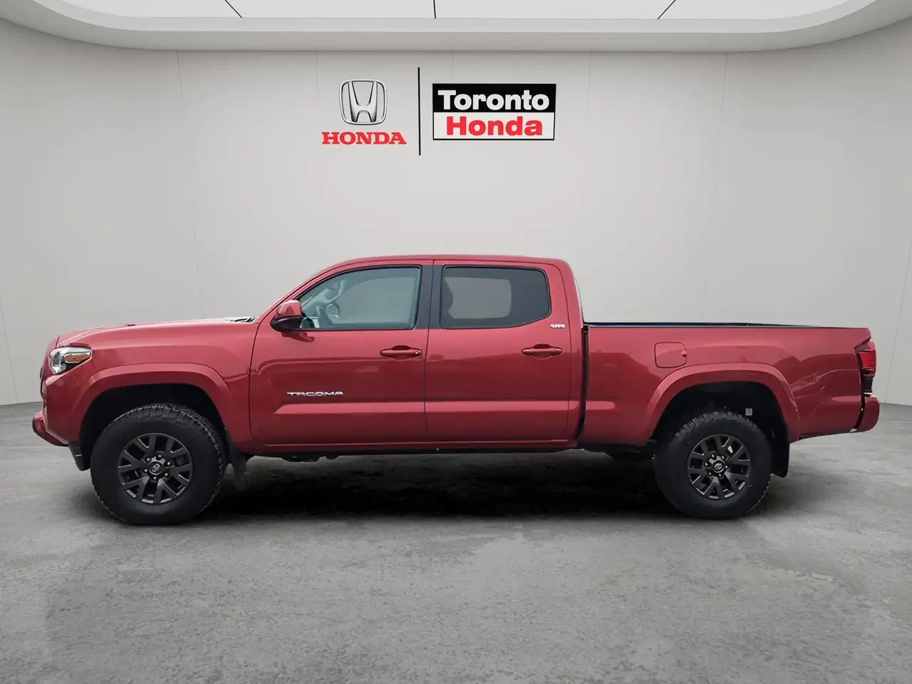 Toyota Tacoma снимка Toyota Tacoma