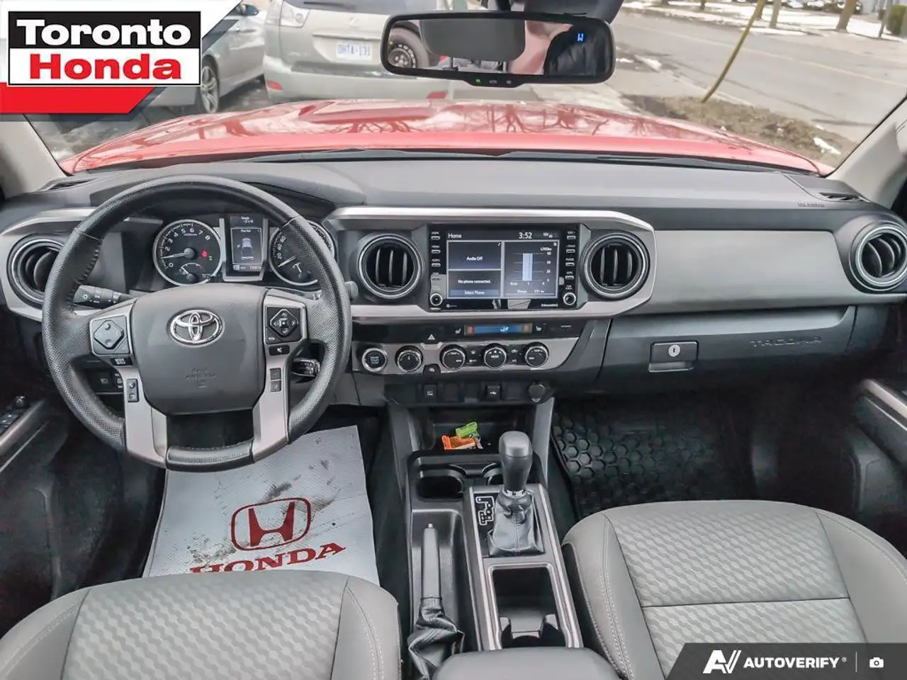 Toyota Tacoma снимка Toyota Tacoma