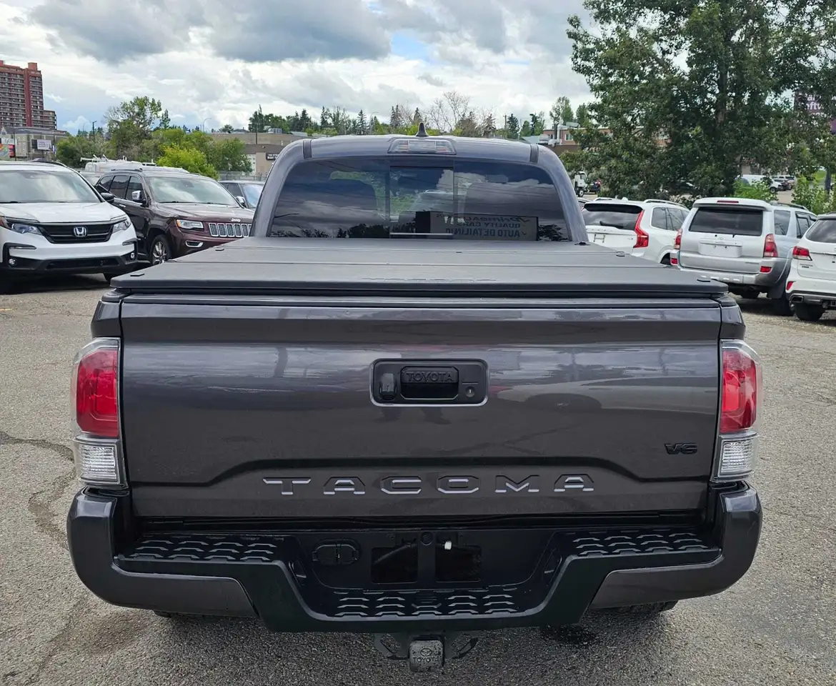 Toyota Tacoma photo Toyota Tacoma