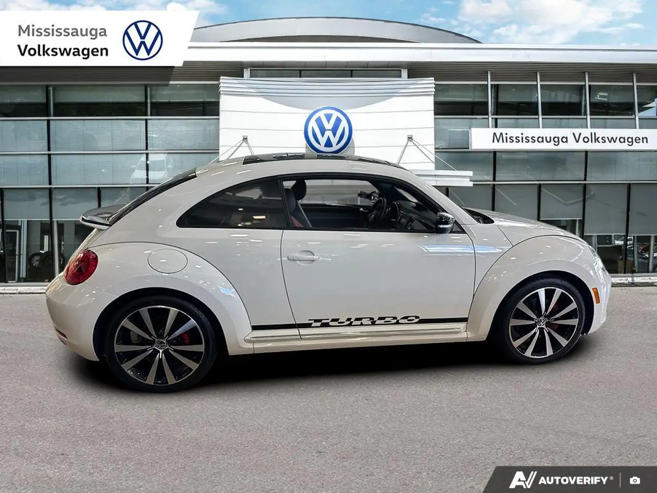 Volkswagen Beetle снимка Volkswagen Beetle