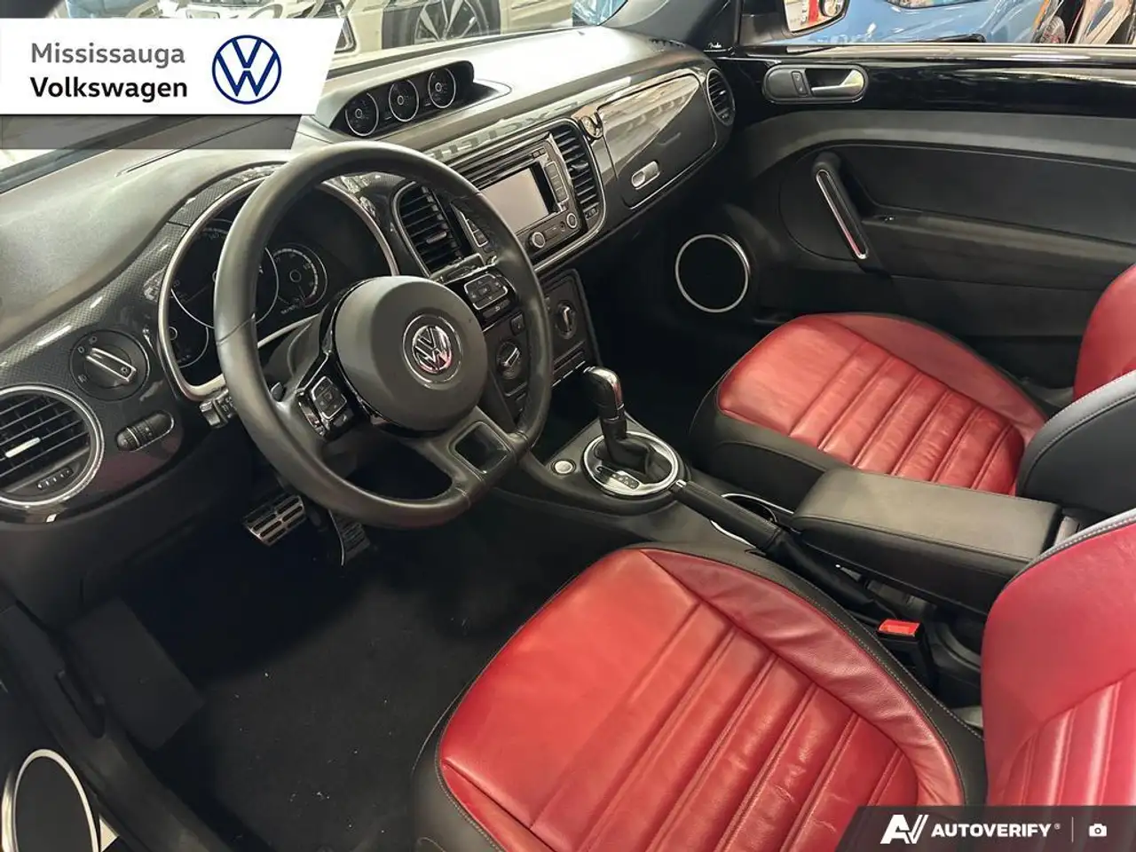 Volkswagen Beetle снимка Volkswagen Beetle