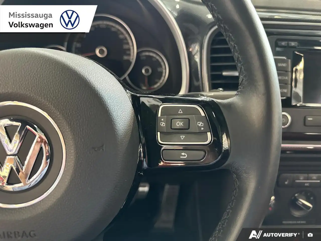 Volkswagen Beetle снимка Volkswagen Beetle