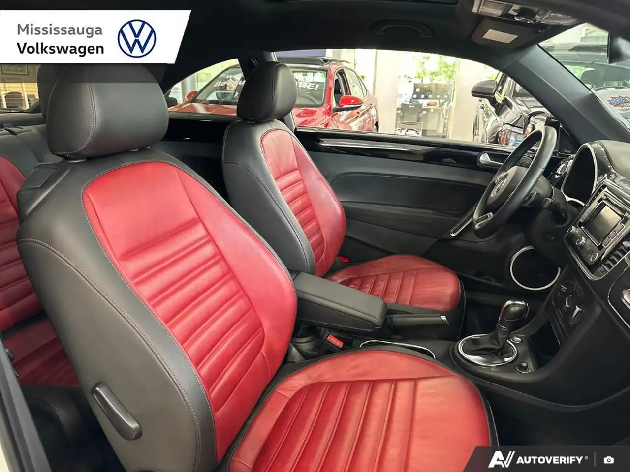 Volkswagen Beetle снимка Volkswagen Beetle