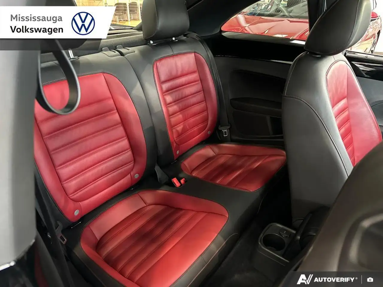 Volkswagen Beetle снимка Volkswagen Beetle