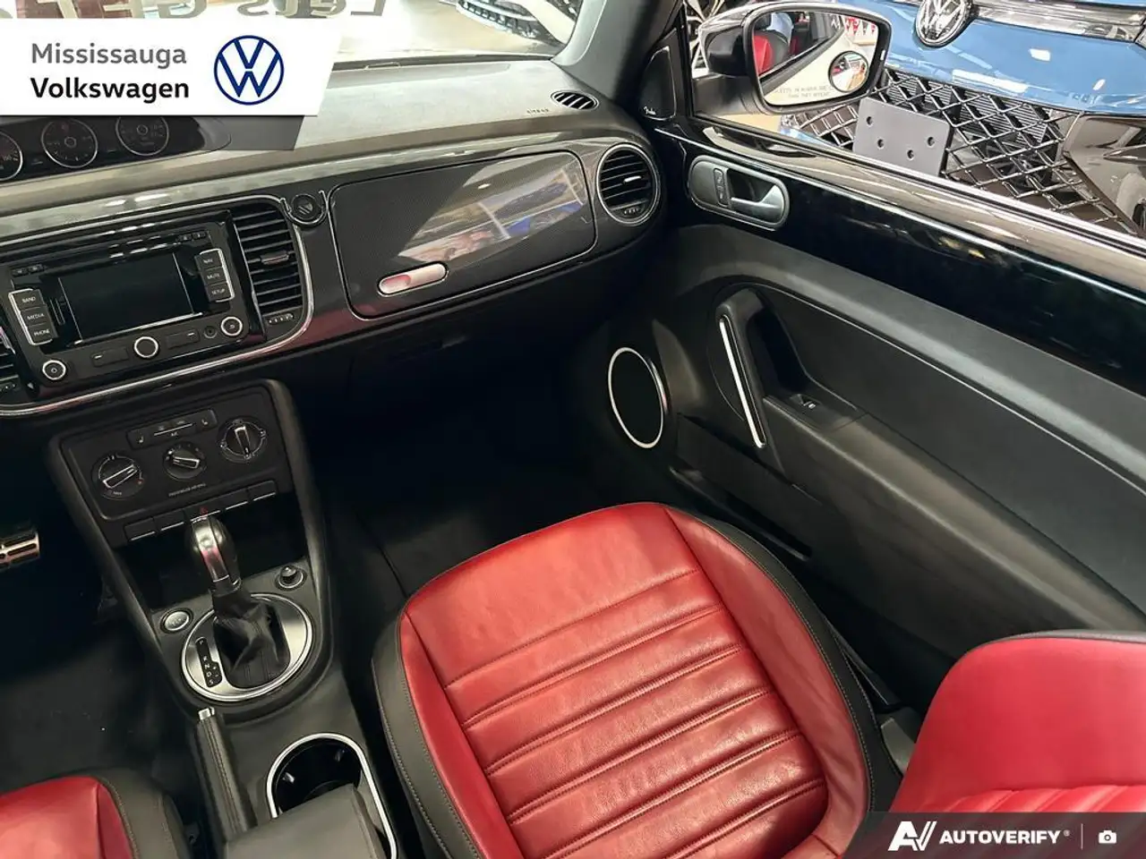 Volkswagen Beetle снимка Volkswagen Beetle