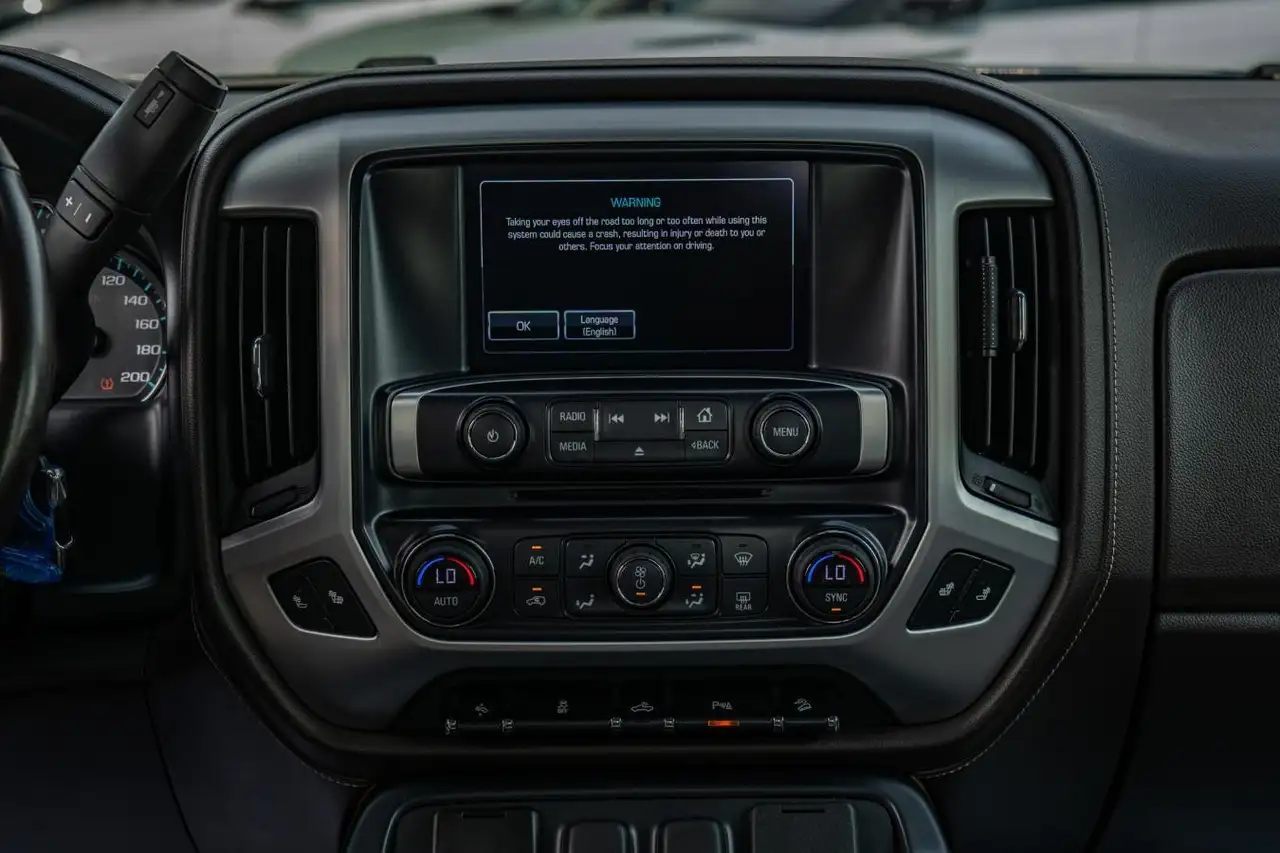GMC Sierra 1500 photo GMC Sierra 1500