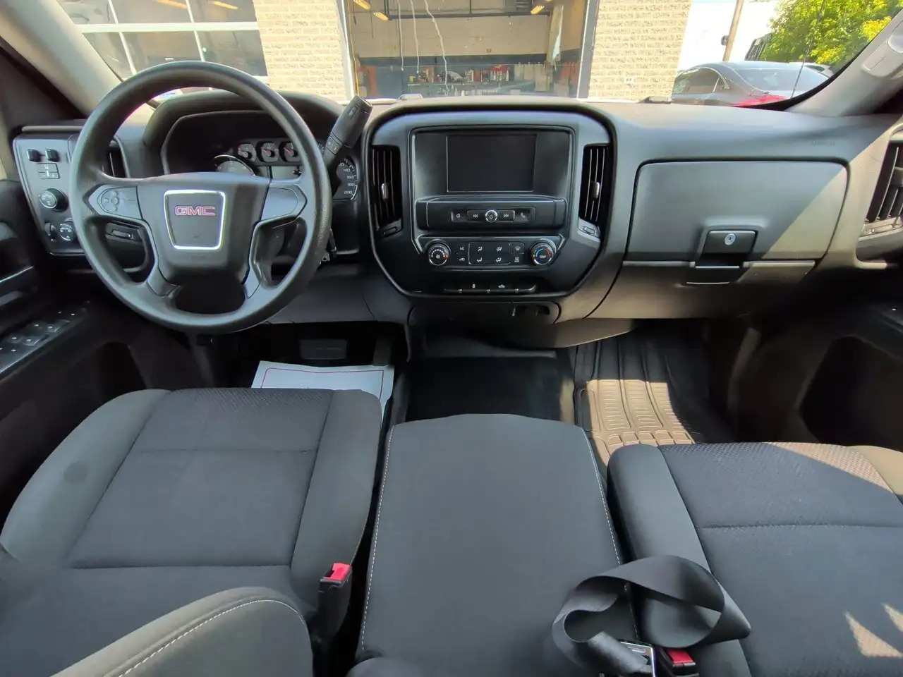 GMC Sierra 1500 снимка GMC Sierra 1500