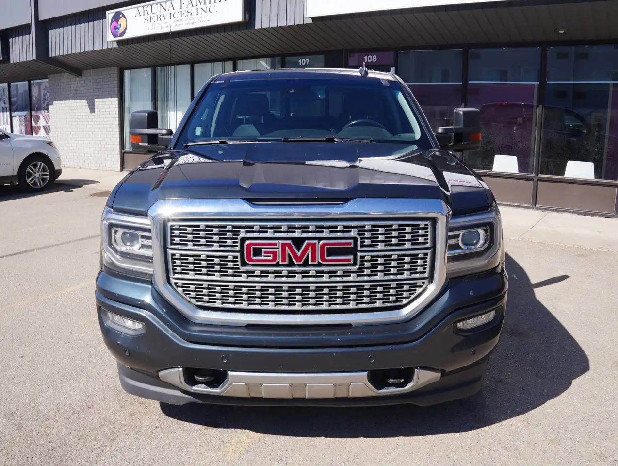 GMC Sierra 1500 снимка GMC Sierra 1500