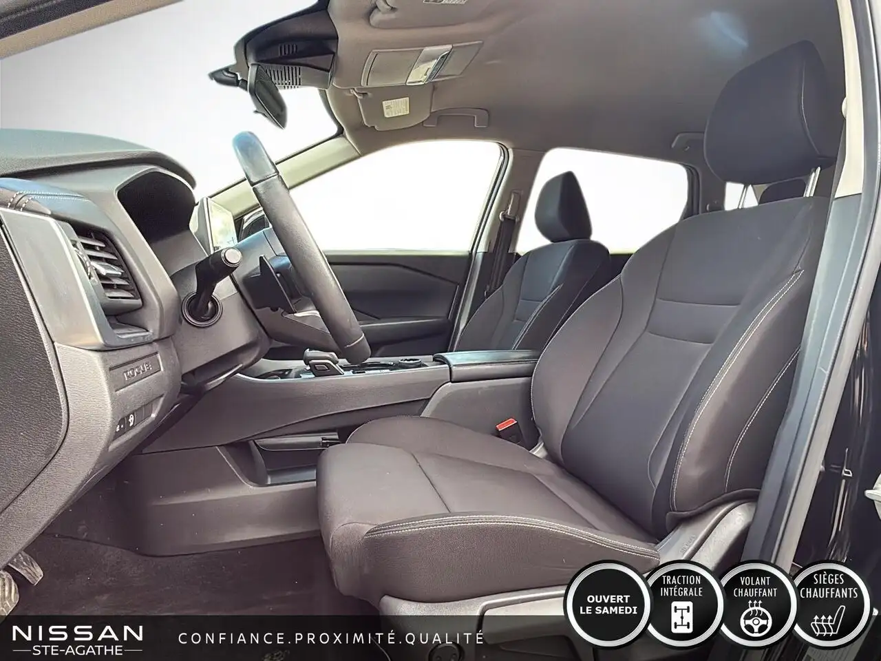Nissan Rogue fotografie Nissan Rogue