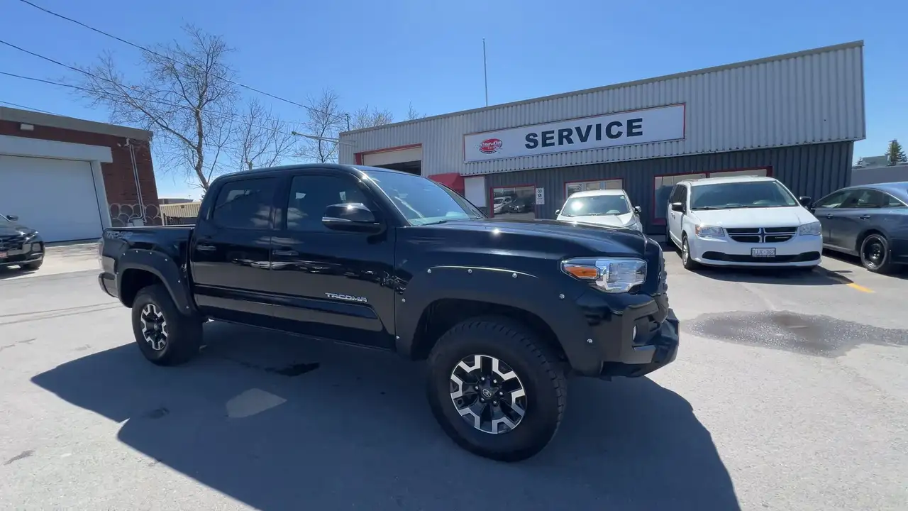 Toyota Tacoma снимка Toyota Tacoma