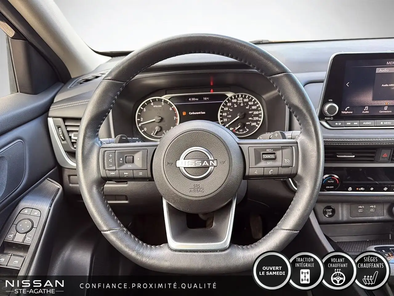 Nissan Rogue fotografie Nissan Rogue