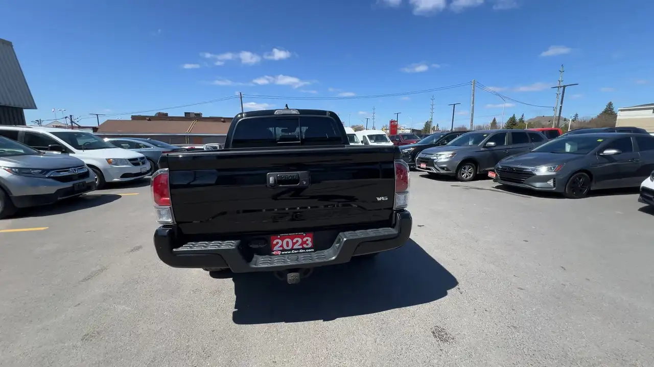 Toyota Tacoma снимка Toyota Tacoma