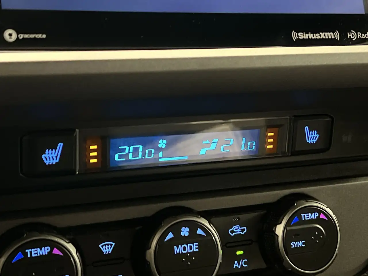 Toyota Tacoma снимка Toyota Tacoma