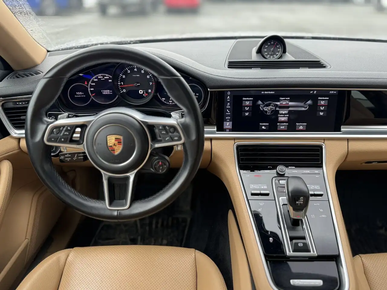 Porsche Panamera снимка Porsche Panamera