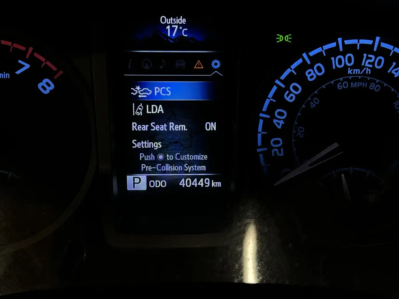 Toyota Tacoma снимка Toyota Tacoma