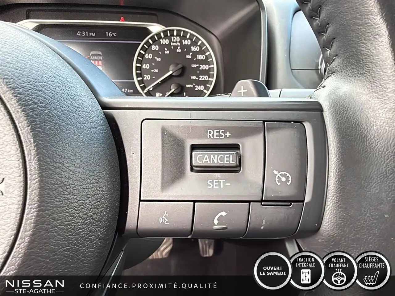 Nissan Rogue fotografie Nissan Rogue