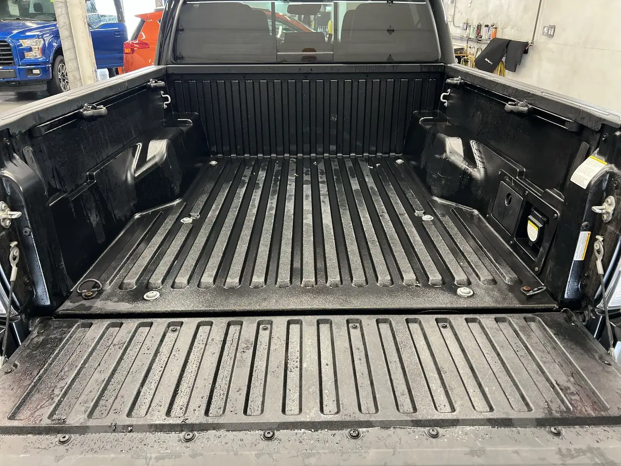 Toyota Tacoma снимка Toyota Tacoma
