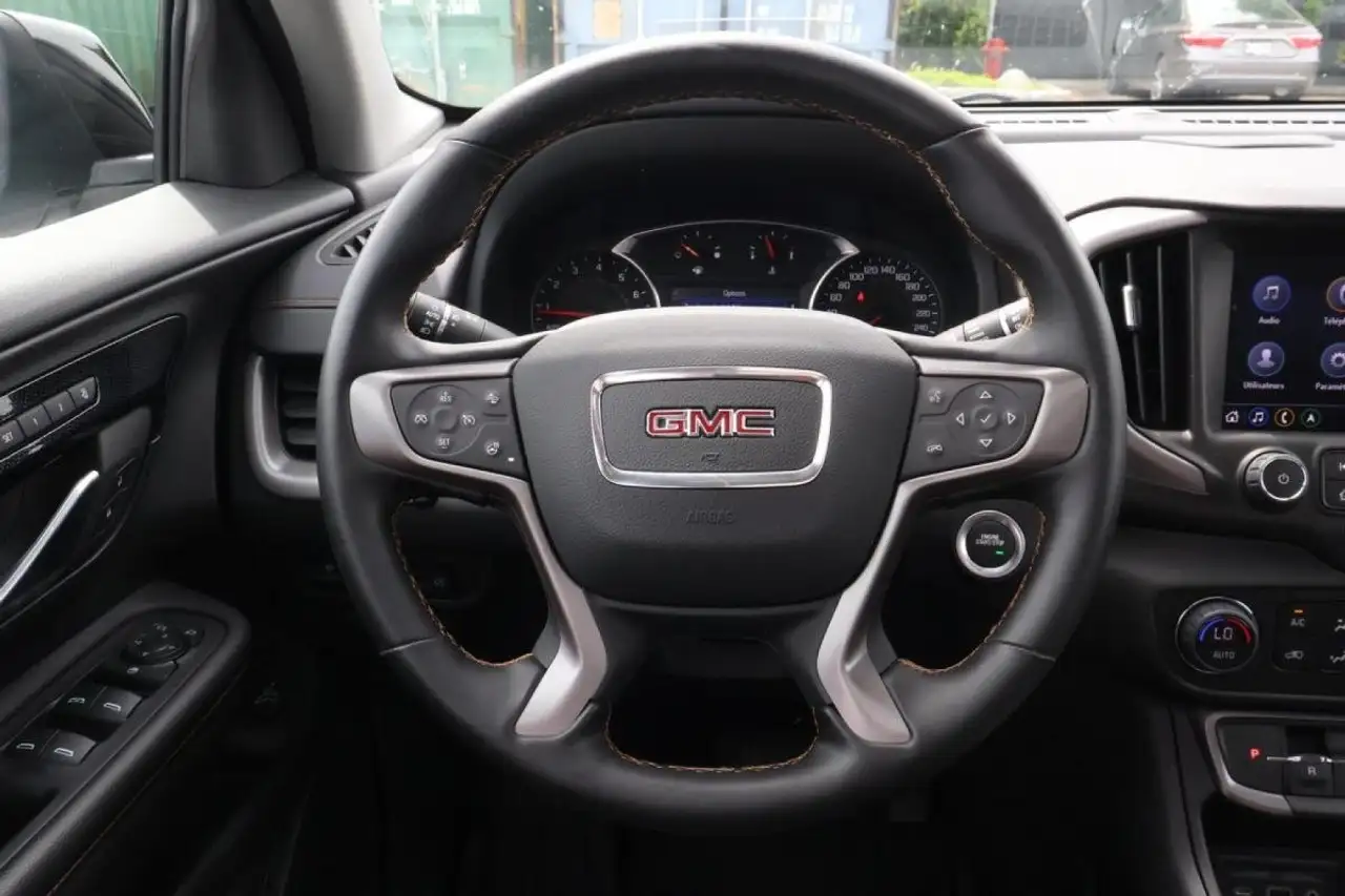 GMC Terrain photo GMC Terrain