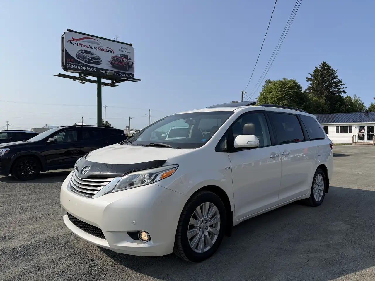 Toyota Sienna photo Toyota Sienna