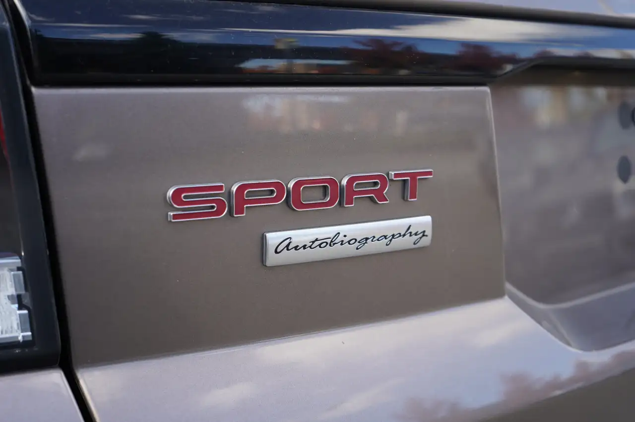 Land Rover Range Rover Sport снимка Land Rover Range Rover Sport