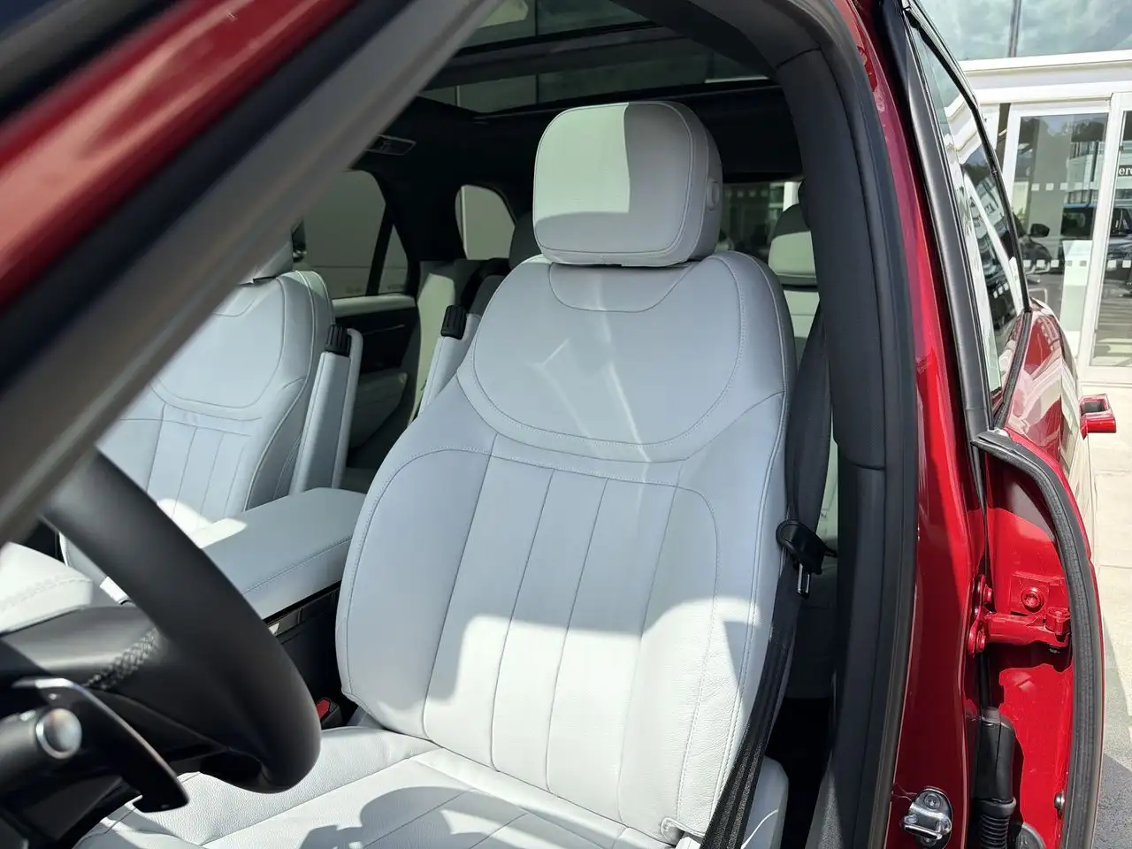 Land Rover Range Rover Sport photo Land Rover Range Rover Sport