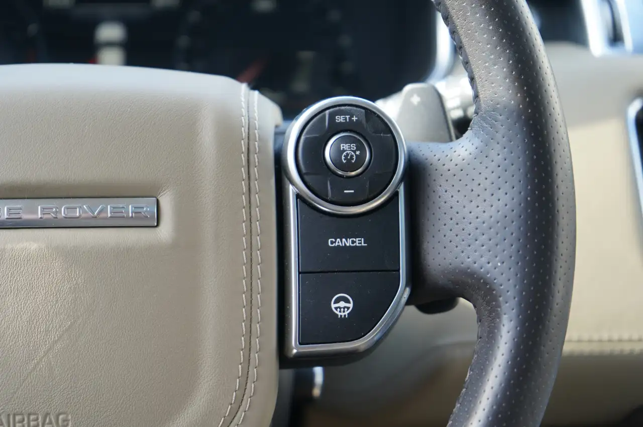 Land Rover Range Rover Sport снимка Land Rover Range Rover Sport