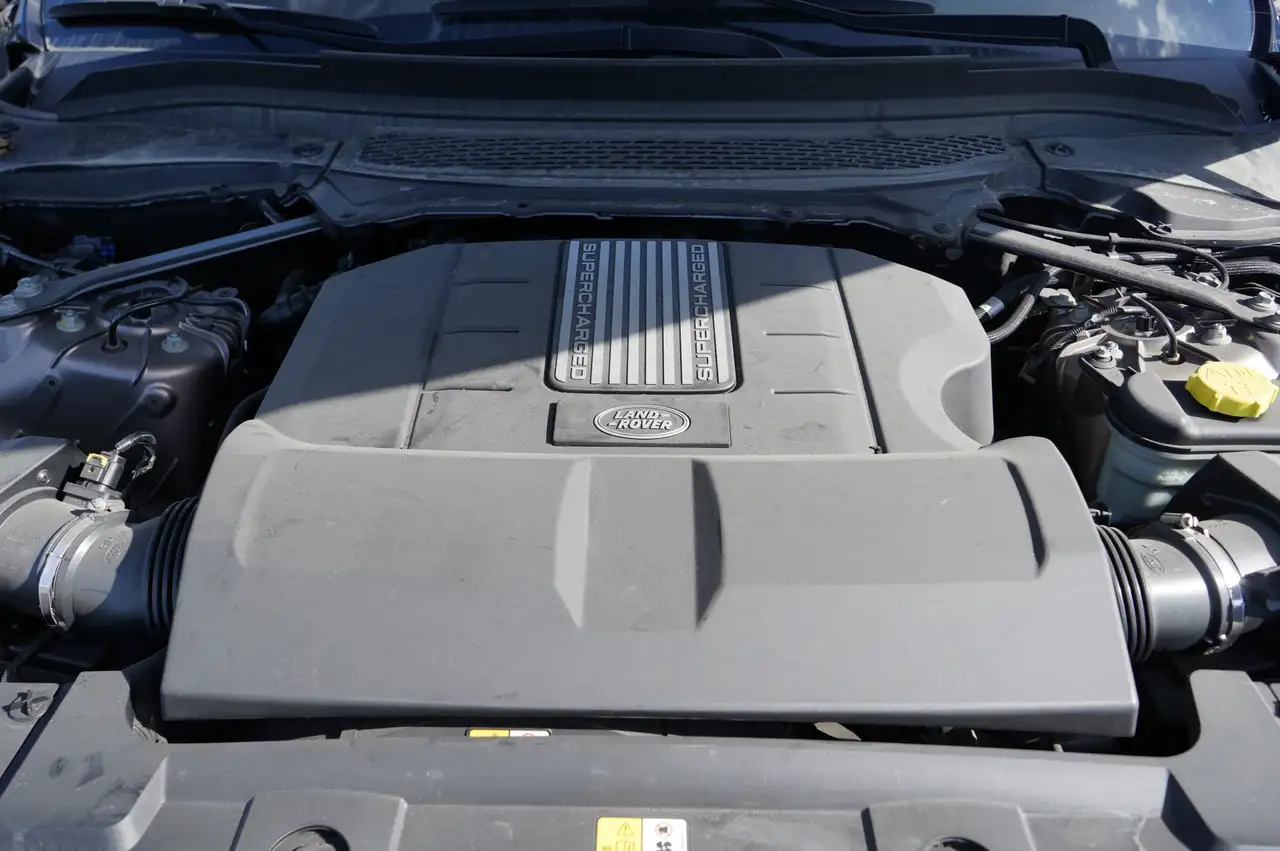 Land Rover Range Rover Sport снимка Land Rover Range Rover Sport