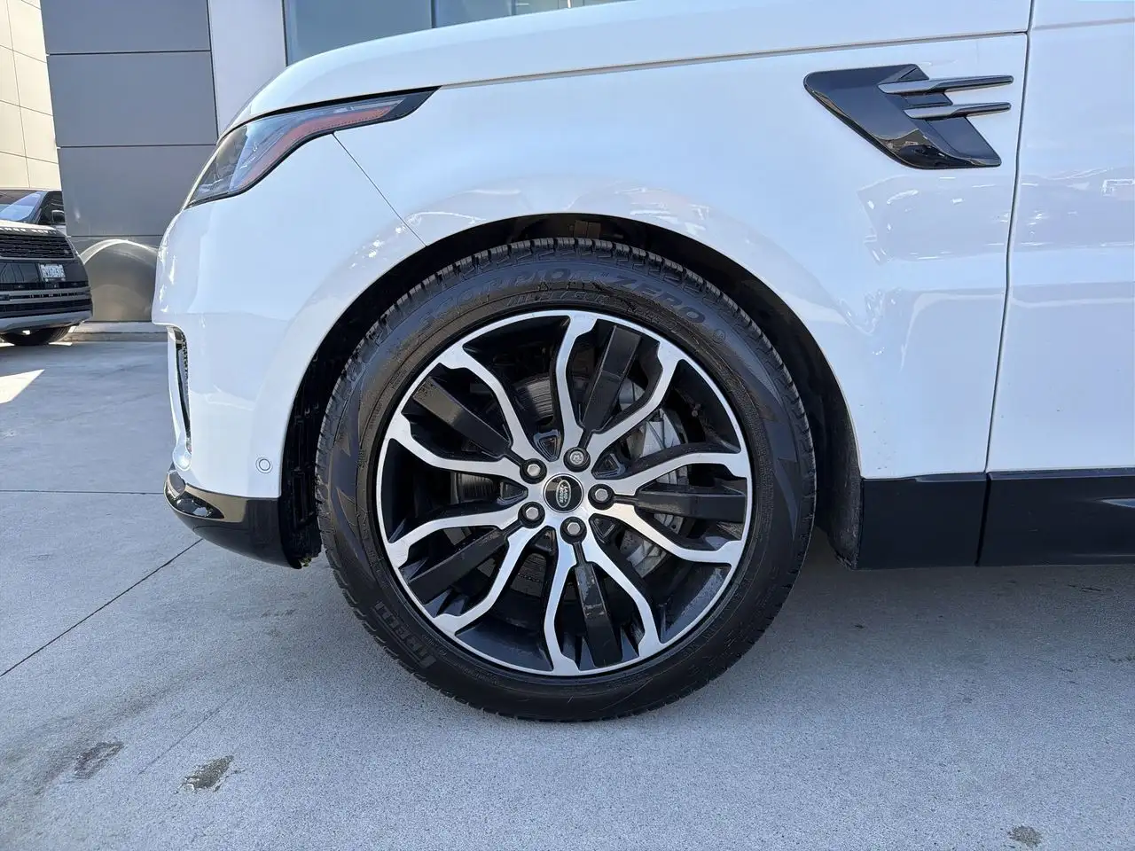 Land Rover Range Rover Sport снимка Land Rover Range Rover Sport