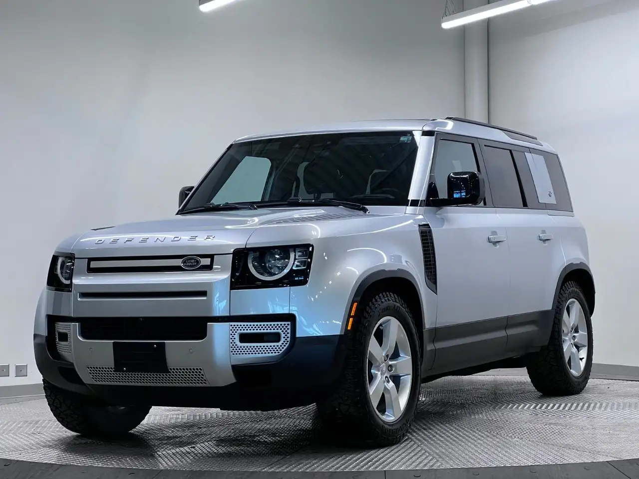 2023 Land Rover Defender