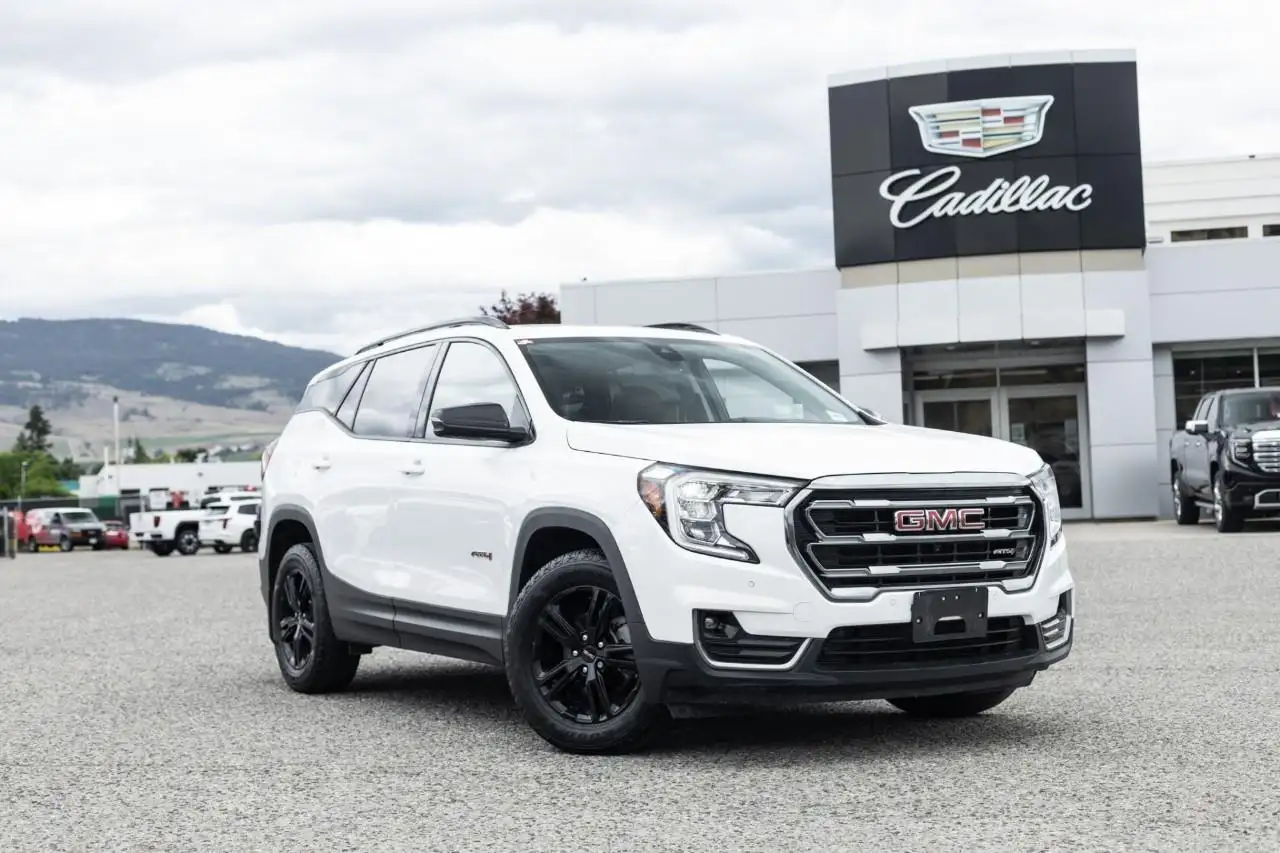 GMC Terrain photo GMC Terrain