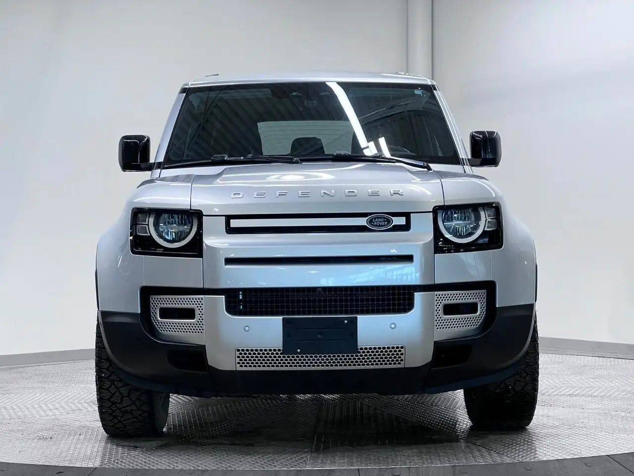Land Rover Defender photo Land Rover Defender
